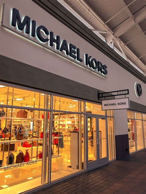 Michael Kors in outlet mall